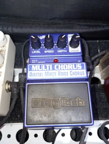 pedal chorus digitech