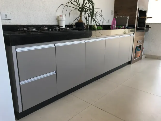 Armário de Cozinha cinza Moderno e Elegante até 12x cartão