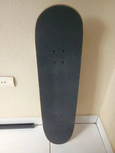 Skate Myllys Intermediário Semi Novo SEM ARRANHÕES - Resistente pra Manobras