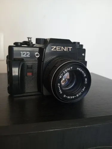 Zenit 122 com Lente Helios 44M-6