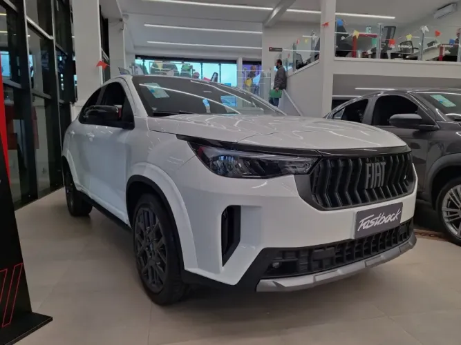 Fiat Fastback Impetus 200 T. AUT (hibrído) 2026