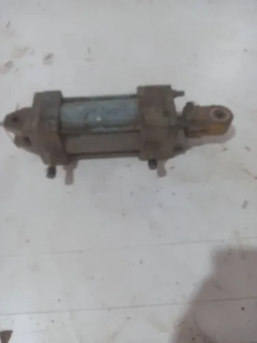 Pistão pneumático