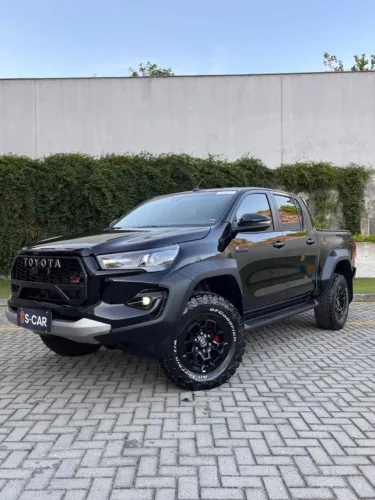 Toyota Hilux CD Gr-s 4X4 2.8 TDI Dies. Aut. 2024