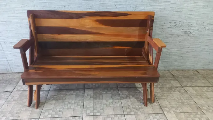 Torrando bancos que viram mesas de Madeira Maciça (ipê) para o dia das mães 
