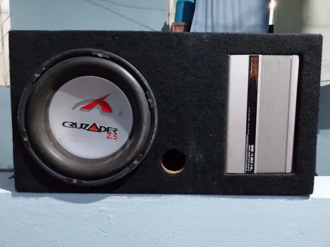 Caixa de som automotivo subwoofer