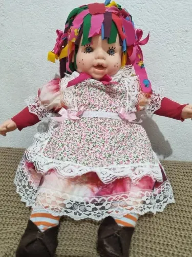 Boneca Emília