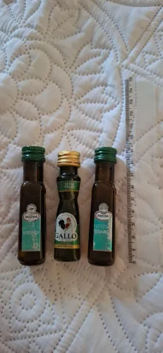 3 miniaturas de azeite  Andorinha e Galo 