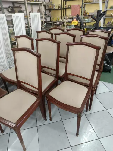 Jogo de 10 cadeiras antigas clássicas