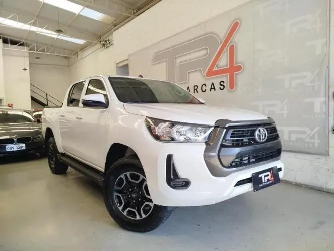 Toyota Hilux CD 4X4 2.8 Diesel Mec. 2021