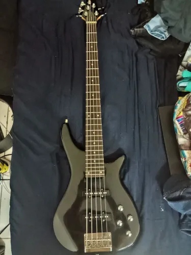 Baixo 5 cordas ativo Memphis TB-540