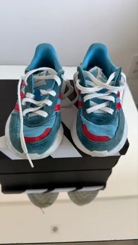 TENIS ADIDAS ORIGINALS DEALS BLUE SNEAKERS