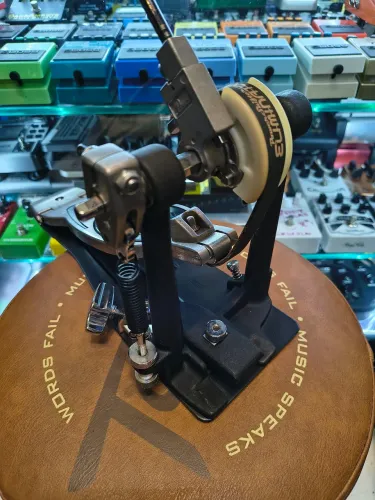 Pedal de bateria pearl eliminator tração por fita single toca com a lenda dos pedais