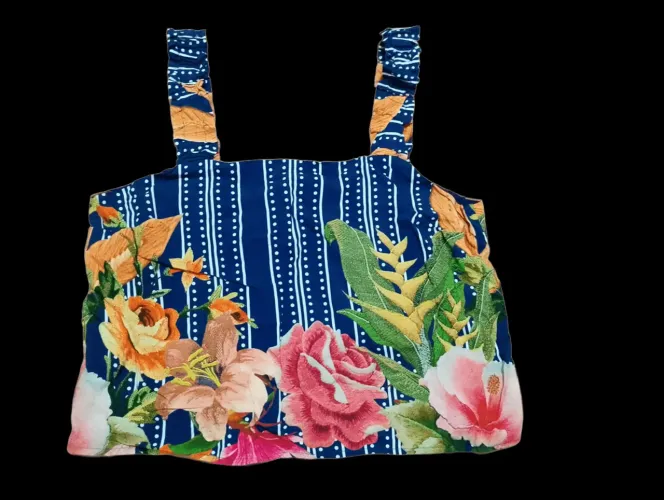 Cropped estampado