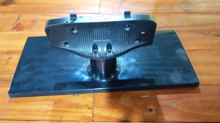 Base pedestal TV Samsung un32eh4000g