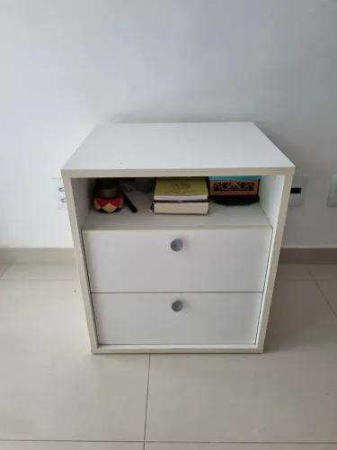 Mesa de cabeceira