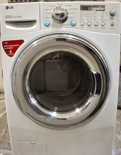 Lava e seca LG Inverter DirectDrive 11/7kg