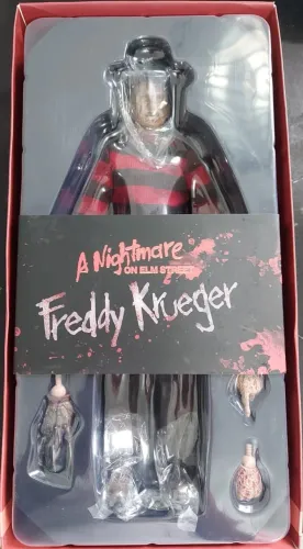 Freddy Krueger 1/6 Nightmare On Elm Street Sideshow Detalhes