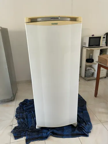 Vendo Geladeira Cônsul Facilite 