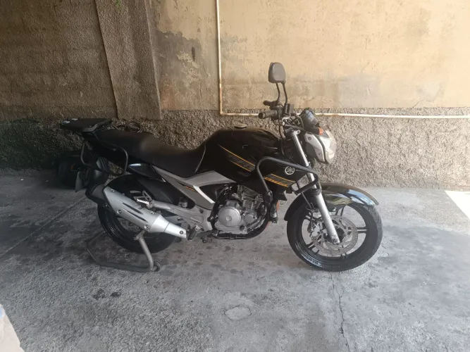 VENDO FAZER 250CC