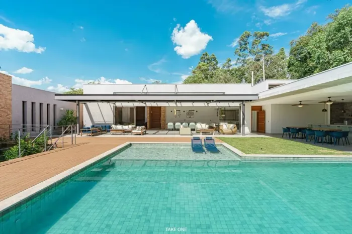 Casa no condomínio Voturuna Eco Park para venda com 5 quartos, sendo 5 suítes, 622m²