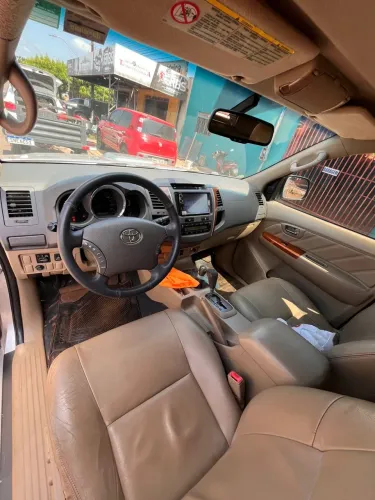 Toyota Hilux SW4 SRV D4-d 4X4 3.0 TDI Dies. AUT 2011