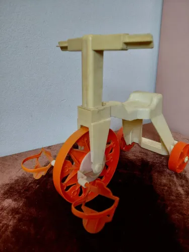 Triciclo da boneca Tippy da Estrela
