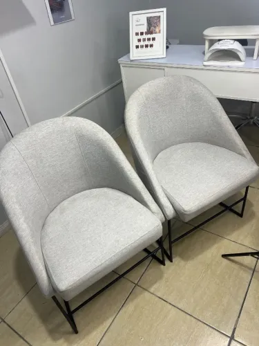 2 Poltronas decorativas