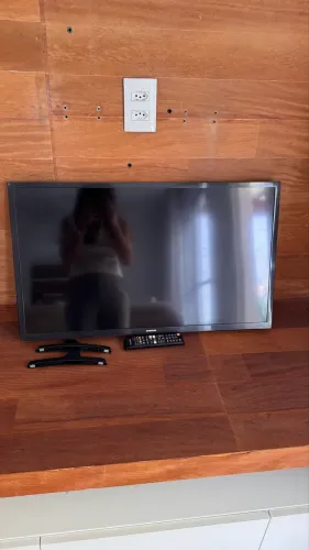 TV SMART 32 POLEGADAS SEMINOVA