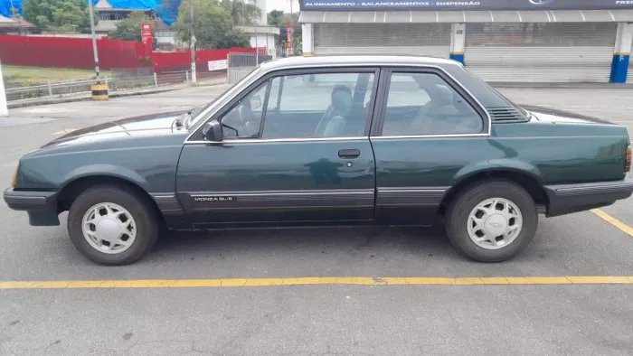 Chevrolet Monza GL 1.8 Efi/ SL/ L/ 650/barc. 2e4p (álcool) 1988