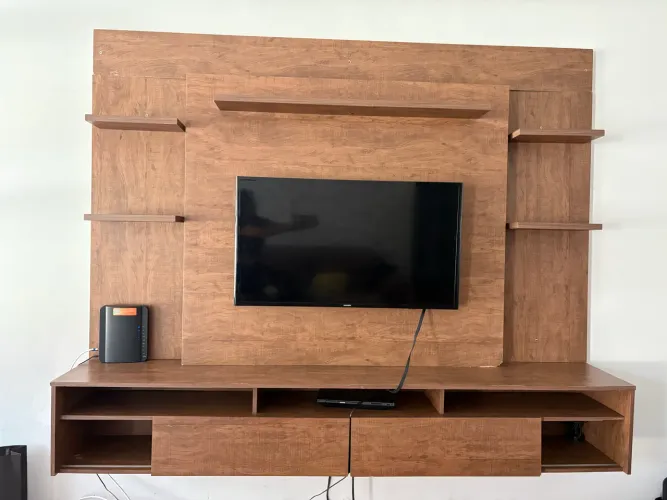 RACK COM PAINEL E TV SAMSUNG