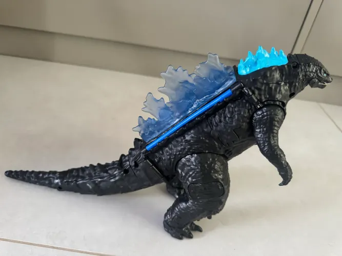 Godzilla Titan Tech Monsterverse Deluxe Transforms