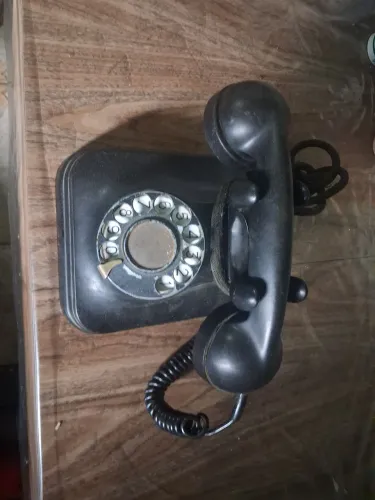 Telefone fixo antigo anos 60