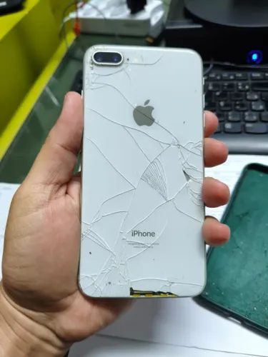 Iphone 8 Plus Avariado.