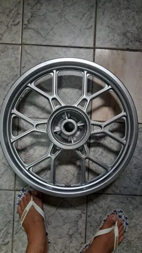 Roda traseira da 160