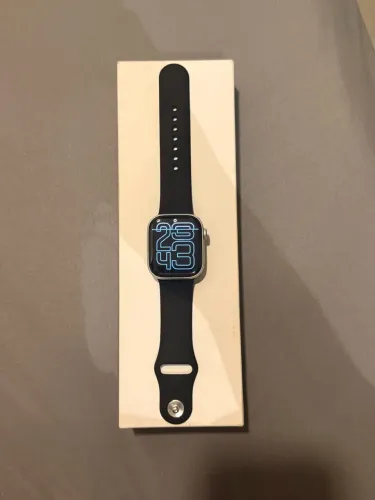 Apple Watch 11 42mm GPS + CELL (NOVO)