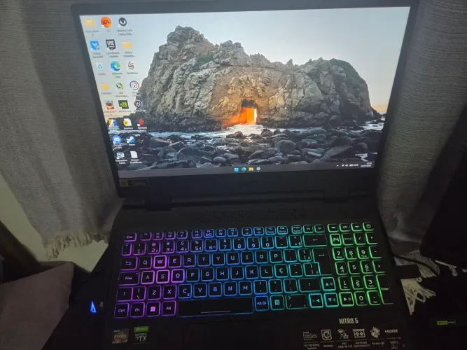 Nitro 5 3070TI 24 GB ram DDR5 + base ventilada memo fl08