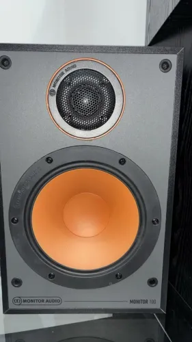 Monitor Audio - renomadas caixas de som.