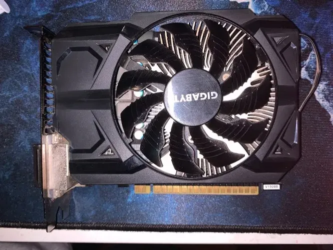 Placa de vídeo R7 360 2GB