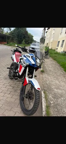 Sahara twin, por baixo sahara rally vermelha