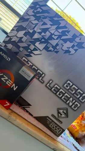 Kit Upgrade Ryzen 7 5700X3D + B550 Steel Legend com Wi-Fi 