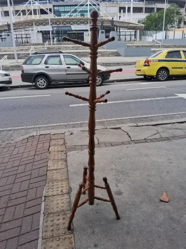 Cabideiro de roupas 