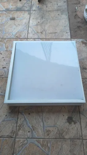 Luminária 60x60 de embutir com 4 lâmpadas tubular de led