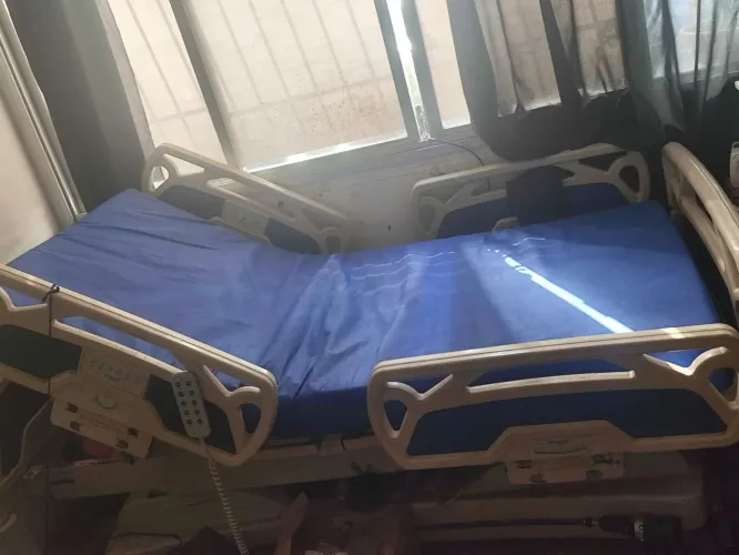 CAMA HOSPITALAR USADA COM COLCHÃO INFLÁVEL