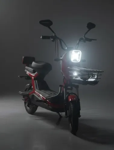 *** Motinha Elétrica TRAXX - Econômica e Conservada - R$ 5.500,00