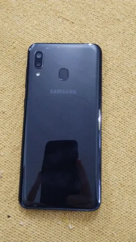 Samsung Galaxy A20