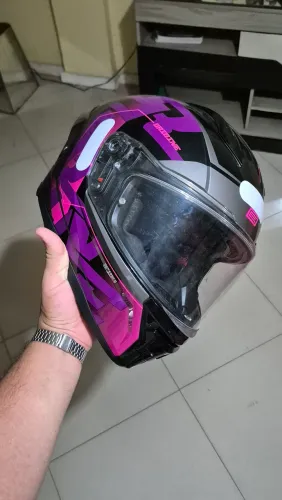 Capacete