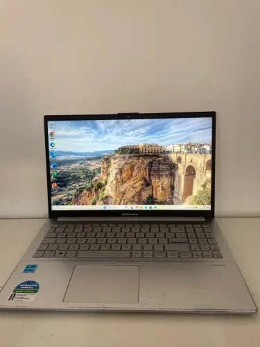 NOTEBOOK ASUS i3 12ª Geração + 4GB RAM | SSD 240GB | 90 Dias de Garantia