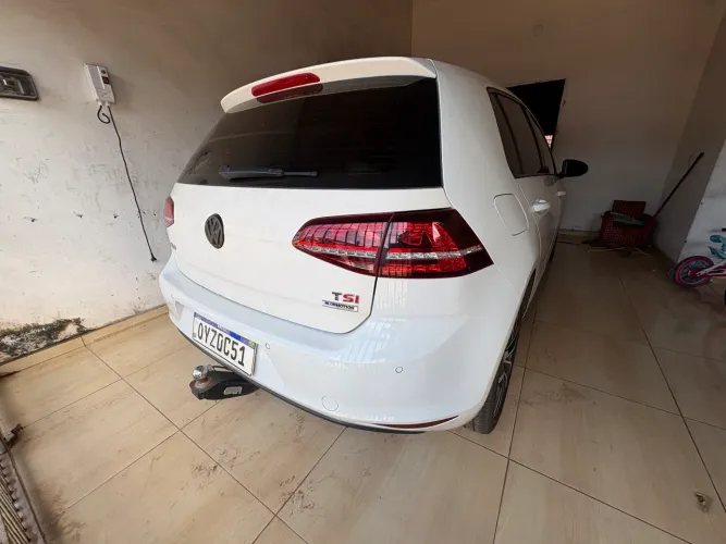 Volkswagen Golf Highline 1.4 TSI 140cv Aut. 2015