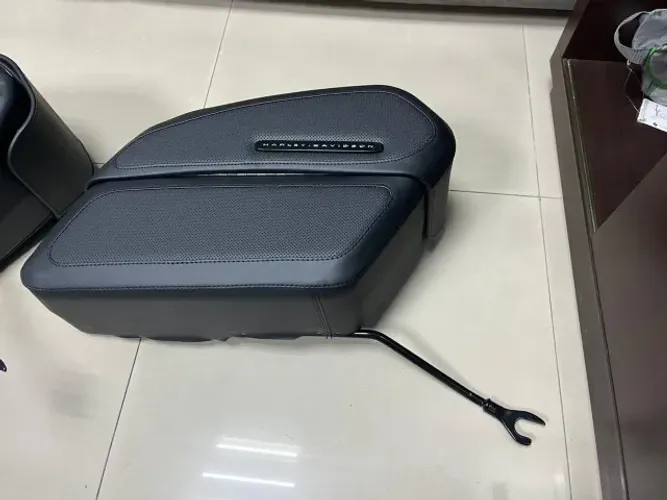 VENDO PAR DE ALFORJES / BOLSAS LATERAIS HARLEY-DAVIDSON
