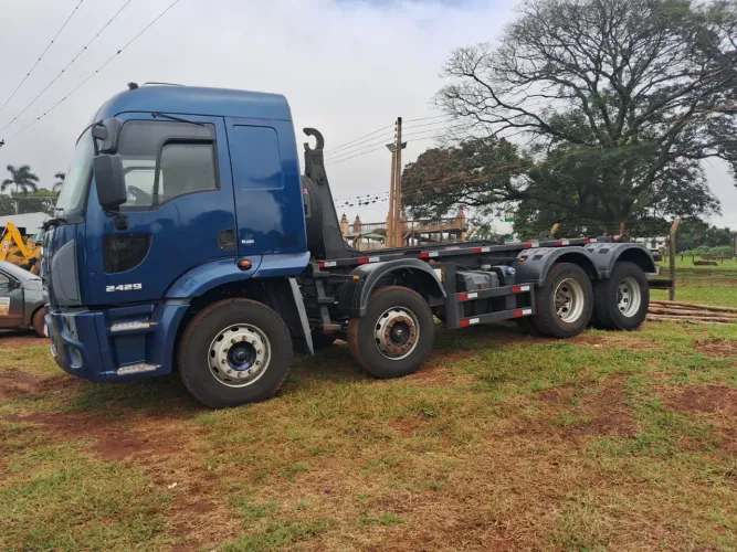 Ford Cargo 2429 Bitruck Roll On 